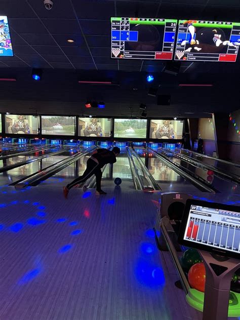 North bowl attleboro - North Bowl Lanes, North Attleboro, Massachusetts. 12,661 likes · 30 talking about this · 41,220 were here. North Bowl features an all new upscale look, great food and beverage options, an amazing... 